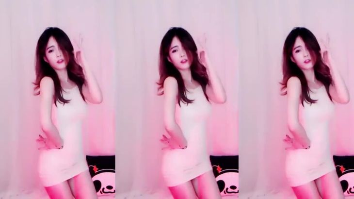 【熊猫周cici酱】这个小妹妹的眼睛很动人