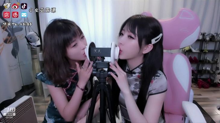 【小女巫露娜】ASMR无人声姐妹花双人舔耳