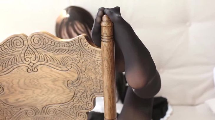 黑丝女仆小姐姐