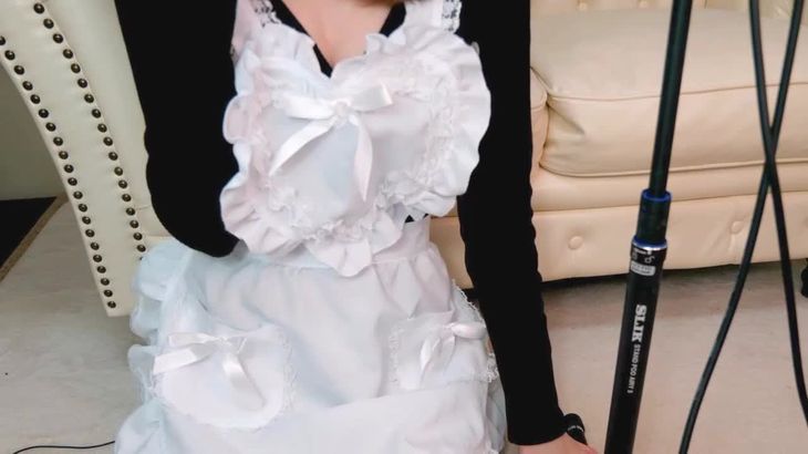 ASMR@利香 エプロンが似合う巨乳な新妻が耳舐め♡