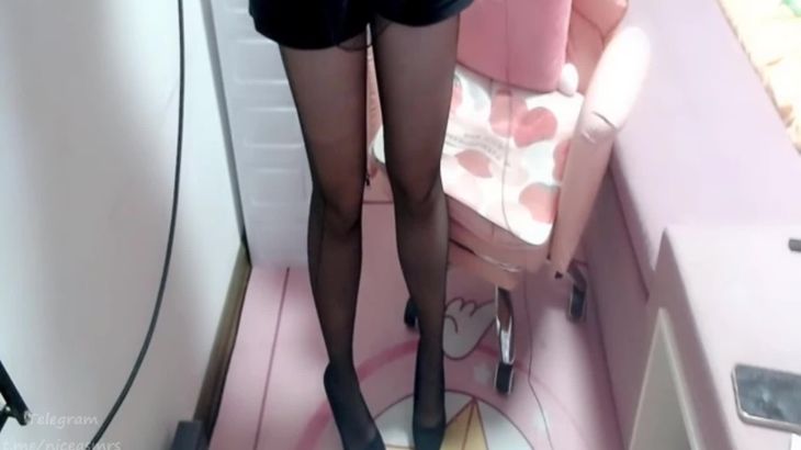 【姐姐睡了ASMR】粉丝福利助眠哄睡视频 11