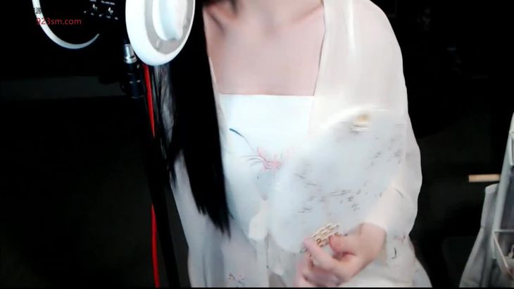 ASMR@婉儿别闹 小姐姐