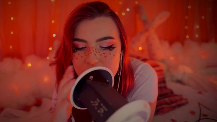 ASMR Deep Intense Earlicking Audio Panning