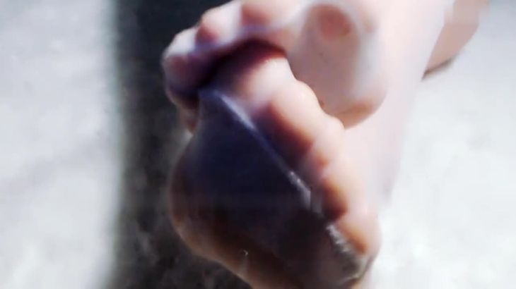 《白丝脚的极致按摩》ASMR斗鱼婉儿别闹足控福利