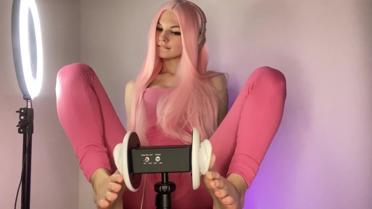 高颜值俄罗斯毛妹助眠，特有的舔耳真的绝了！25