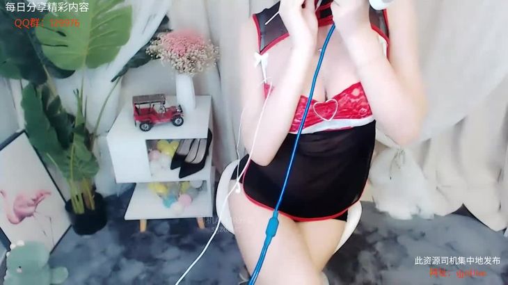 【白鹿姬ASMR】开胸旗袍舔耳诱惑