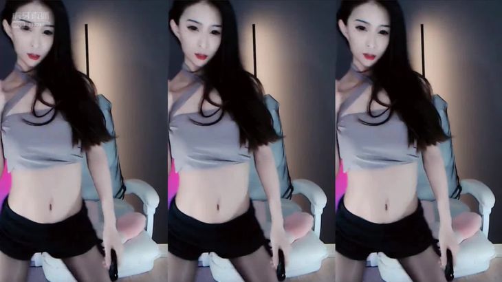 【虎牙盛鸽小5】黑丝足底 性感热舞