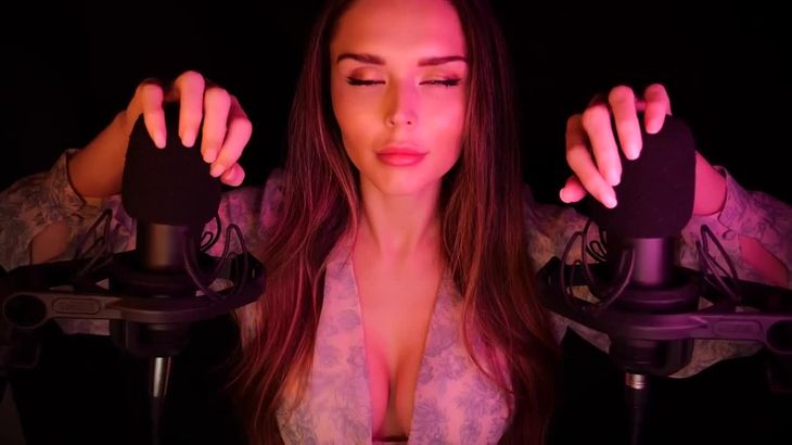 ASMR-–-RELAXING-MIC-SCRATCHING