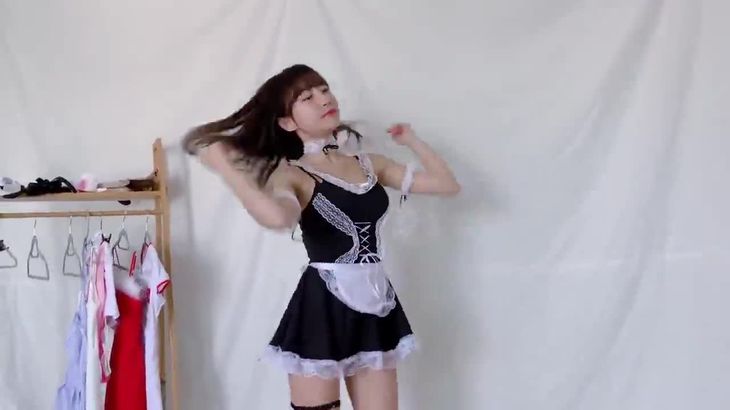 韩国内衣秀换装