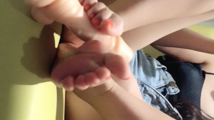 【船袜小兔】性感御姐 丝足情景剧之导游 3