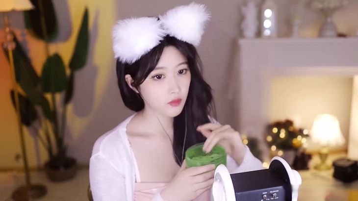 ASMR@大伊伊 吸管＋芦荟胶