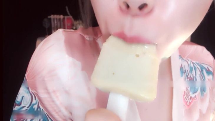 【虎牙肉淼淼】仆人系列 舔主人的雪糕