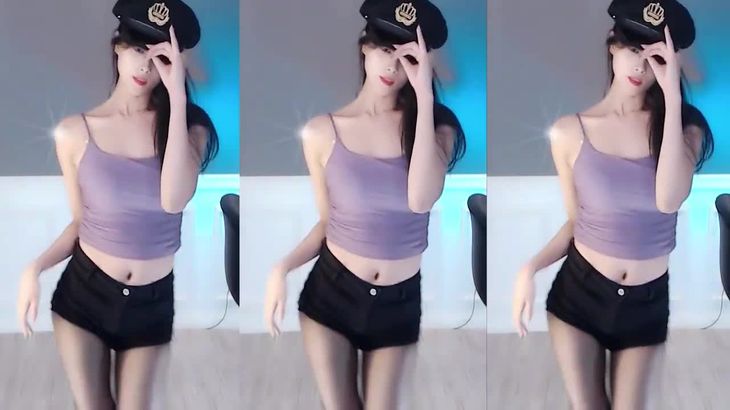 【虎牙智贤】黑丝短裤电臀热舞，这个主播开始上道了