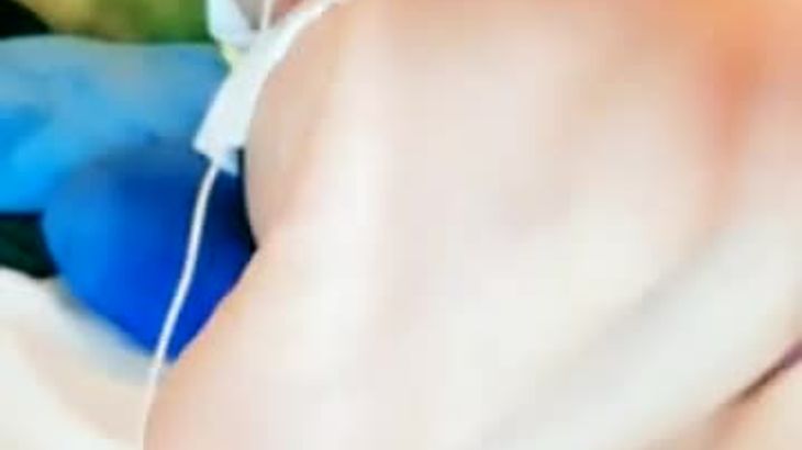 【你的尤蜜Baby】高颜值白色衬衫美腿 黑色底裤