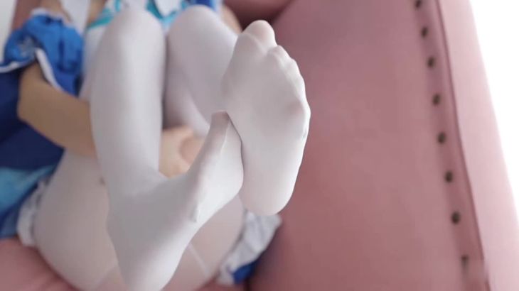 萝莉塔丝足精选穿上丝袜与你共享