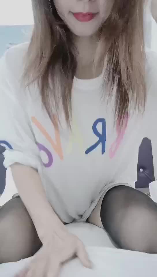 【易直播小祖宗】极品长腿御姐足系福利视频集 92