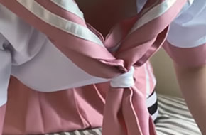 巨乳溢子-草莓味的棒棒糖