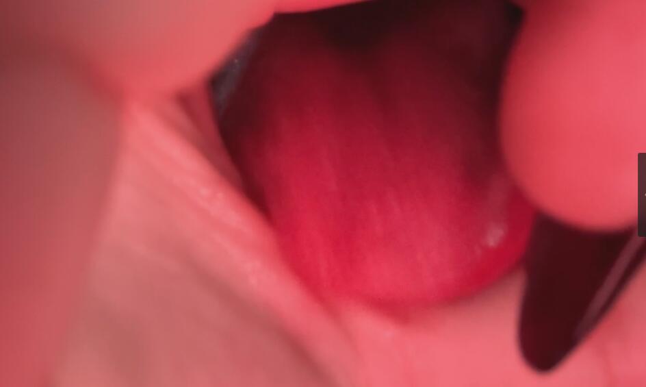 晚安yoyo 6.25圈住红唇剧情版羞辱再次表现不好的弟弟.