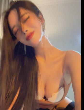 小恩雅 就喜欢睡闺蜜老公.