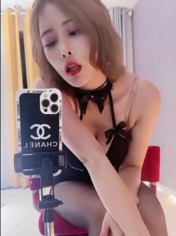 斗鱼隔壁的苏苏s火箭福利.