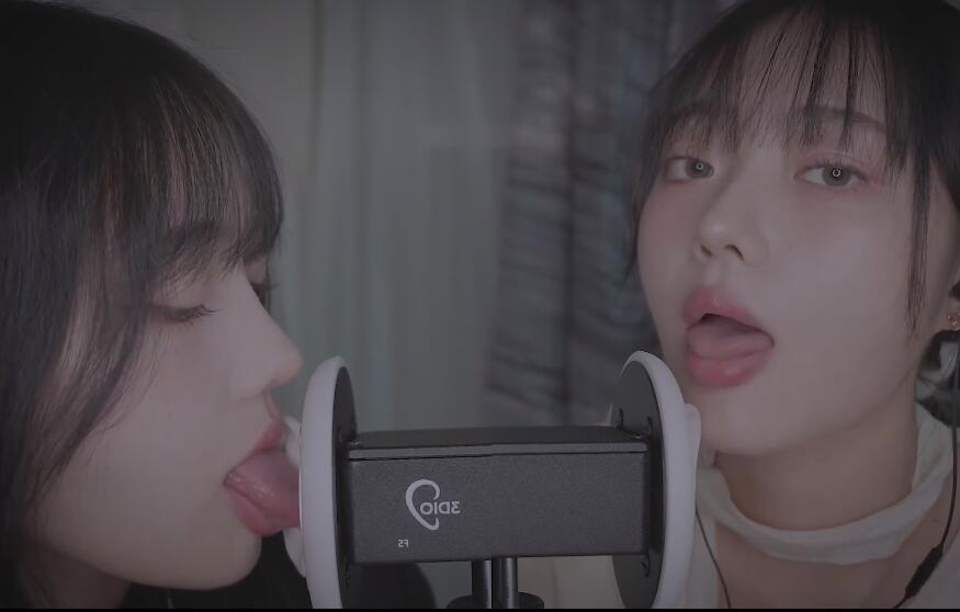 Nareun ASMR 双胞胎舔.