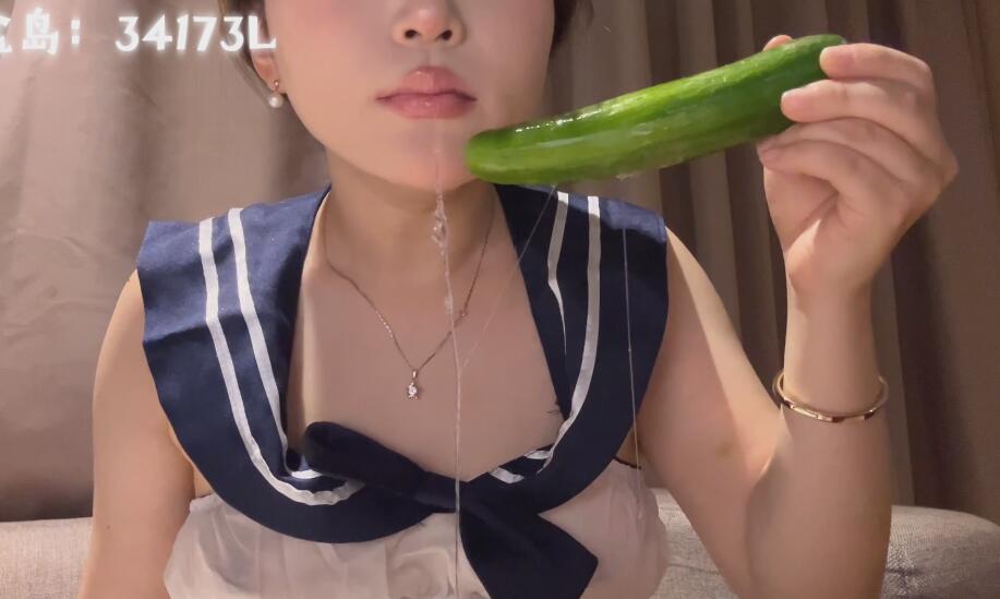 小也睡不醒 2月限定拉丝黄瓜.