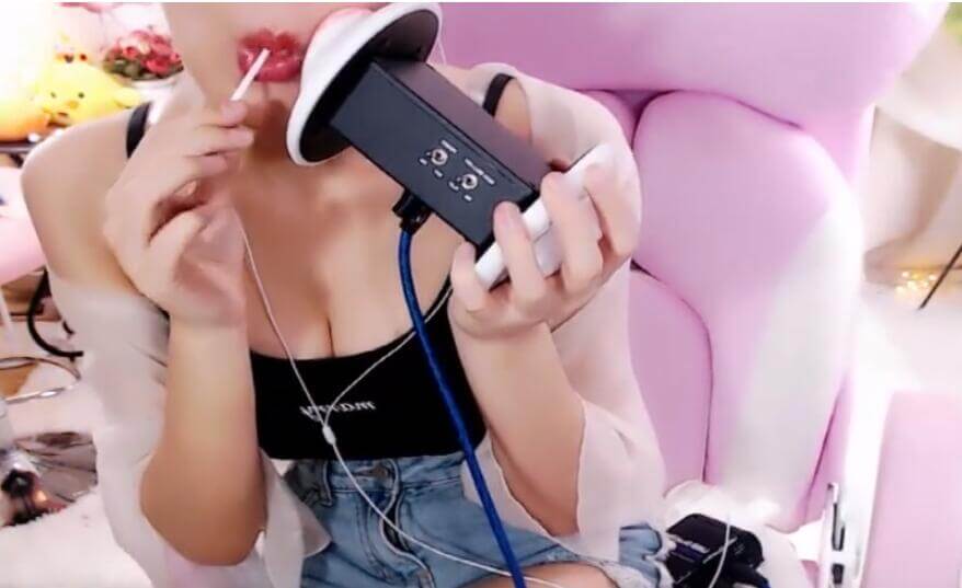 白鹿姬火箭福利系列舔棒棒糖.