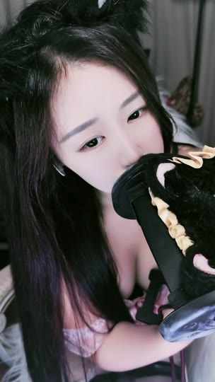 沈梦逸 ASMR 女友喂食.