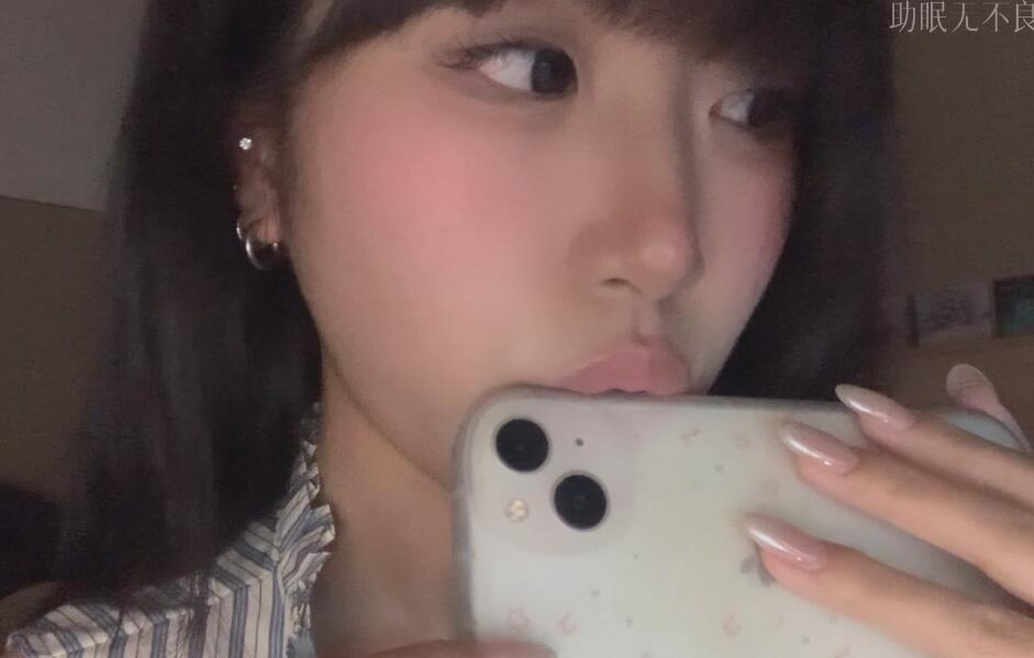 小0觉觉猪 啃手机+舔眼镜合集.