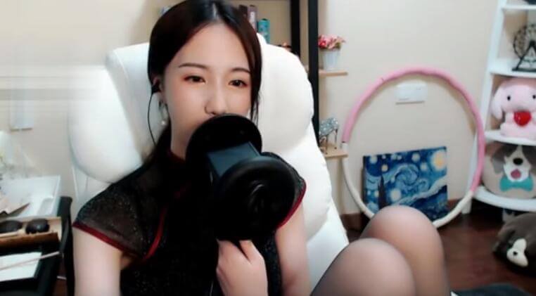 贝拉小姐姐催眠舔耳ASMR~时长1小时.