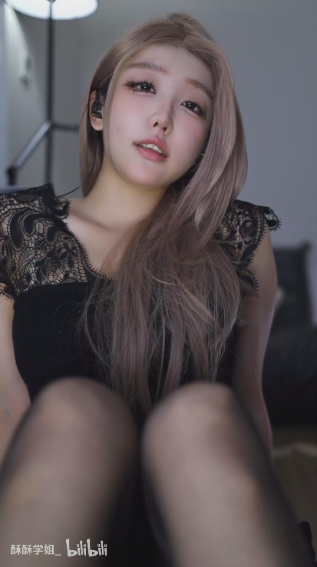 酥酥学姐 突袭见面 你的专属惊喜 女友向.