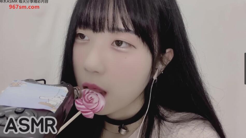 한아설 Hanahsul 吃棒棒糖.