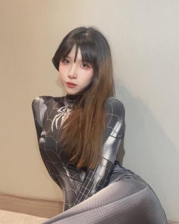 不要吃咖喱 提督音频《女老板和男下属的激情》.