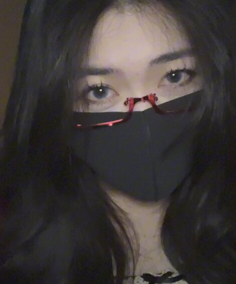 居居要睡了 四月限定 被病娇盯上了.