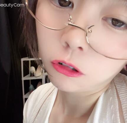 虎牙水吟吟魔法书.