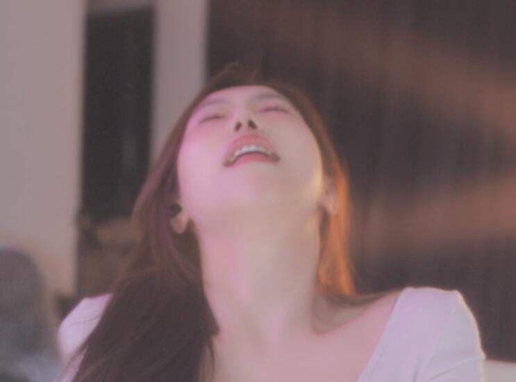 小一熟了 吸吸道具表情挑战.