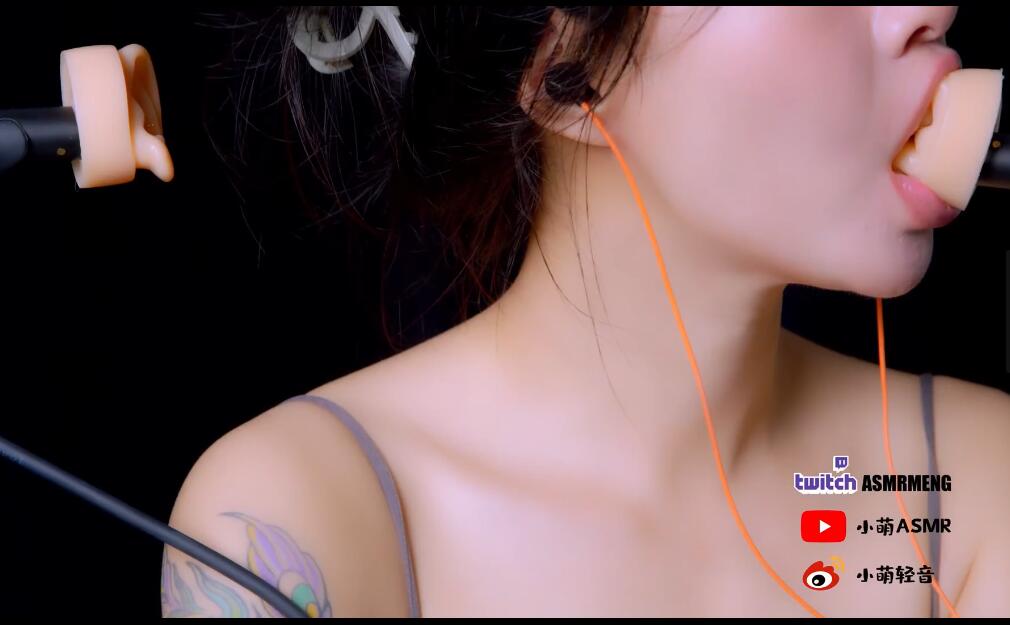 小萌ASMR 口腔音 吊带舔耳.