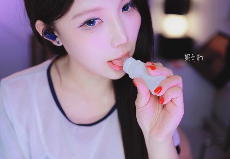 妮有柿 舔舔乐+耳边吐息.