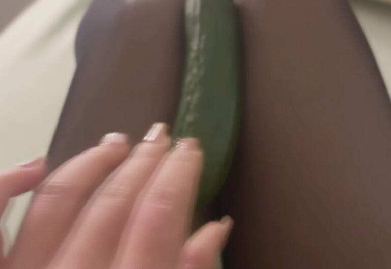 香菜 3月限定丝袜黄瓜.