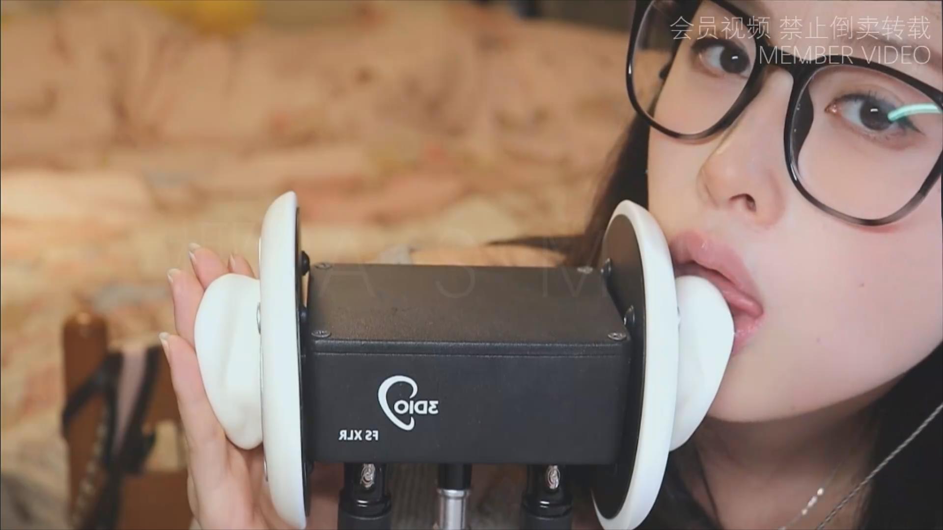 椰子ASMR 固定大脸温柔甜儿.