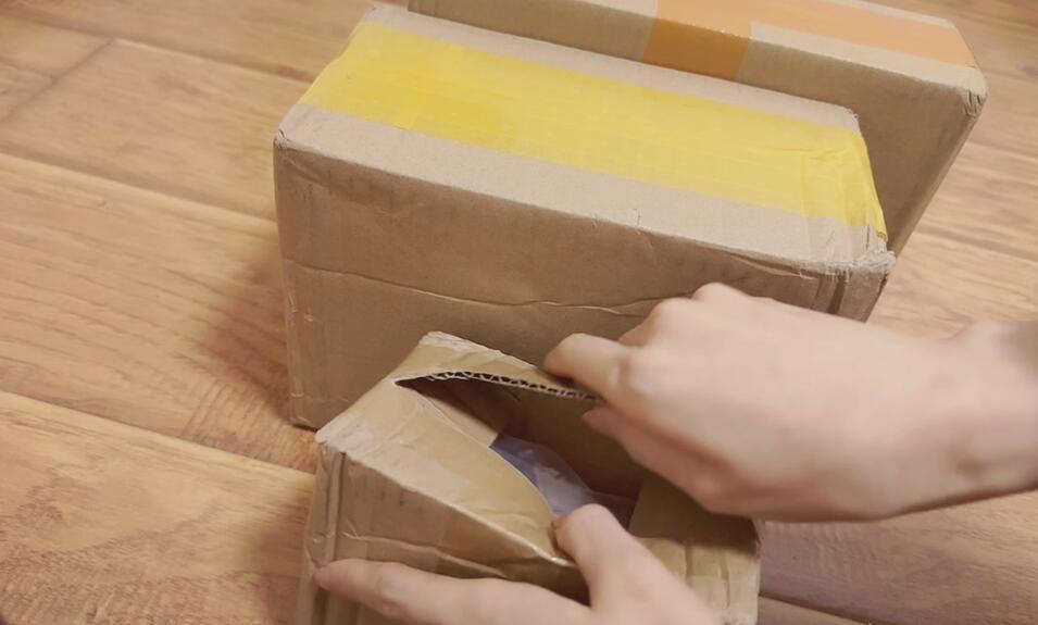 婉儿别闹 开箱测试—享受黑暗中的荧光玩具.