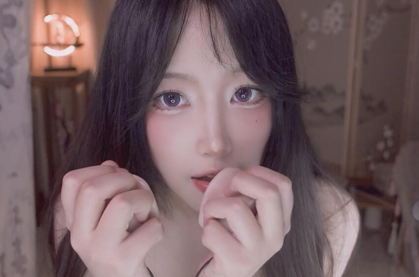 二呆啾ASMR 小黑裙黑.