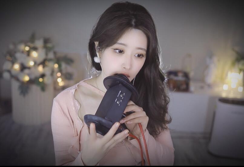 虎牙大伊伊 恶龙咆哮啊呜~~.