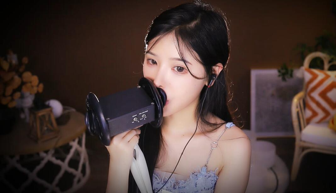 恩七不甜ASMR 亲吻音 kisskiss 环绕口腔音。.