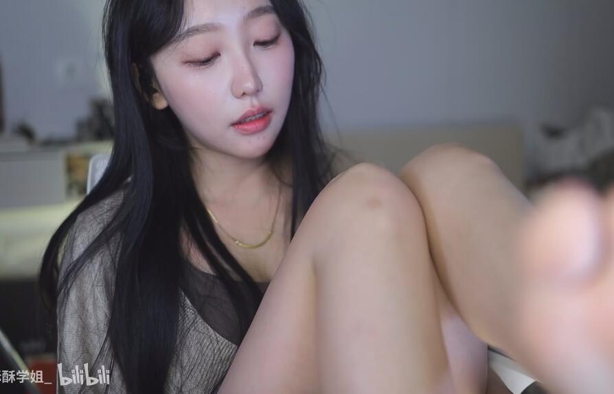 酥酥学姐 妹妹Ⅰ哥哥又通宵没有回家.