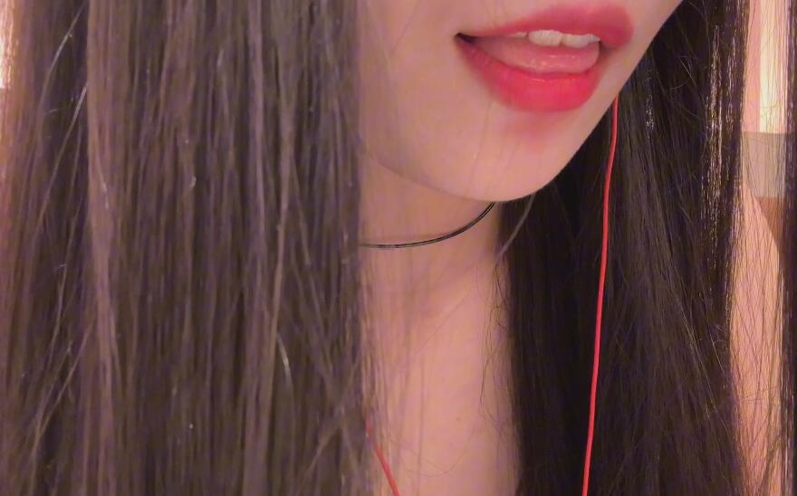 方便面助眠 姐姐帮弟弟.