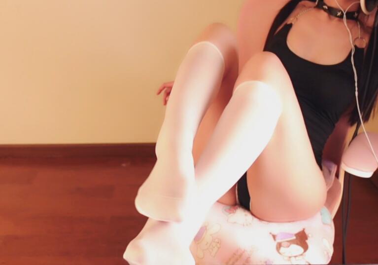 一酱33 娇小死库水.