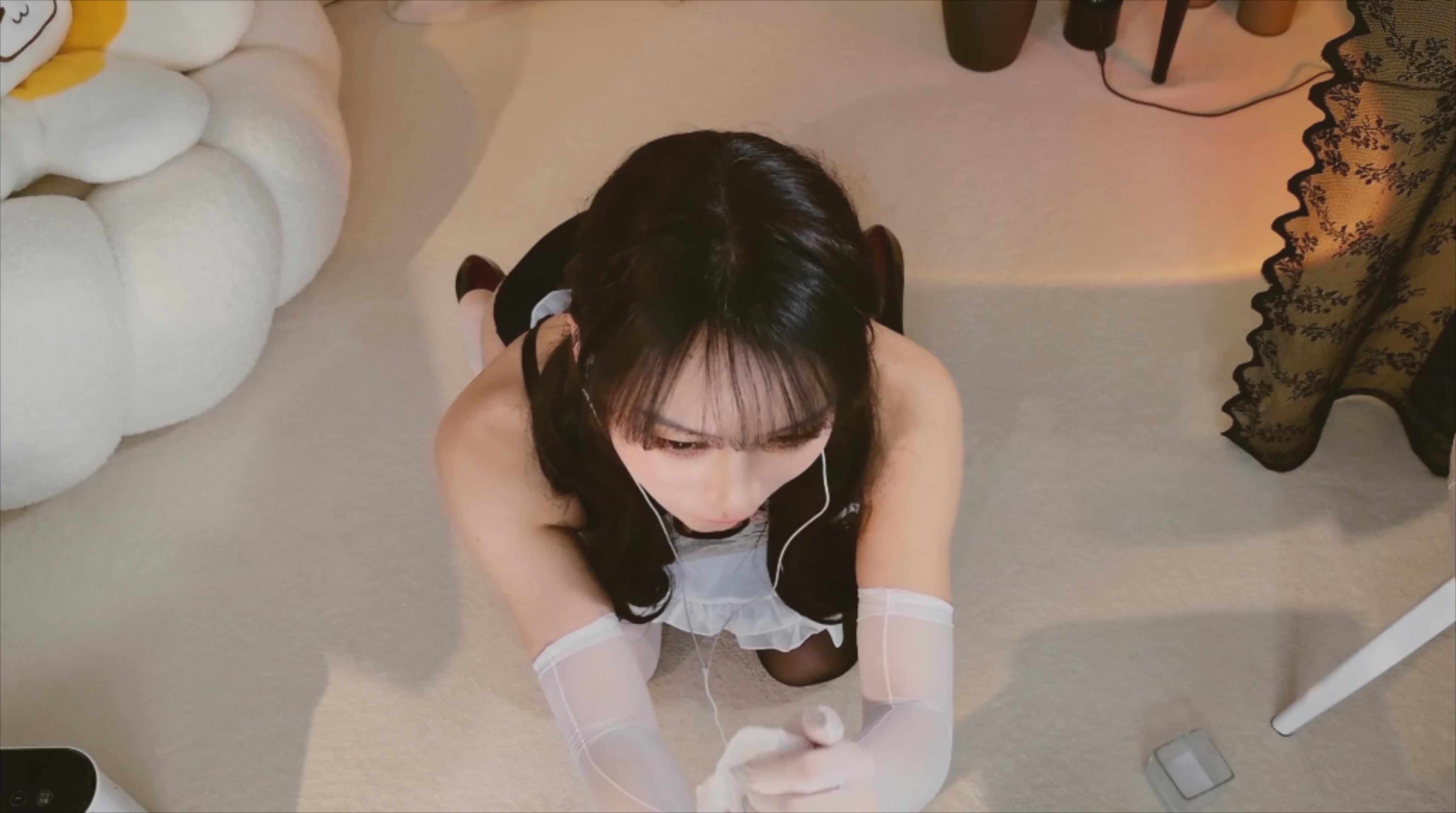 圈圈 服务生的补偿.