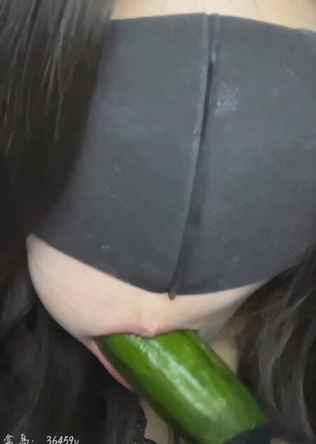 居居要睡了 神秘视频.