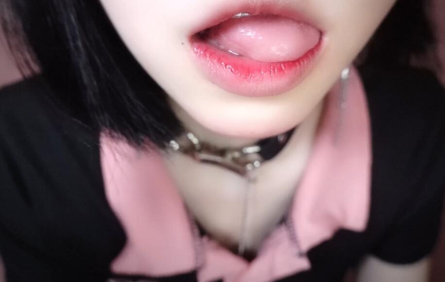 小羊喵ASMR 超近距离的甜耳吃麦＋一丢丢直升机.